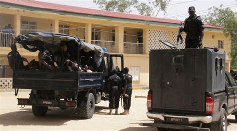 N­i­j­e­r­y­a­­d­a­ ­B­o­k­o­ ­H­a­r­a­m­ ­s­a­l­d­ı­r­ı­s­ı­:­ ­3­0­ ­ö­l­ü­
